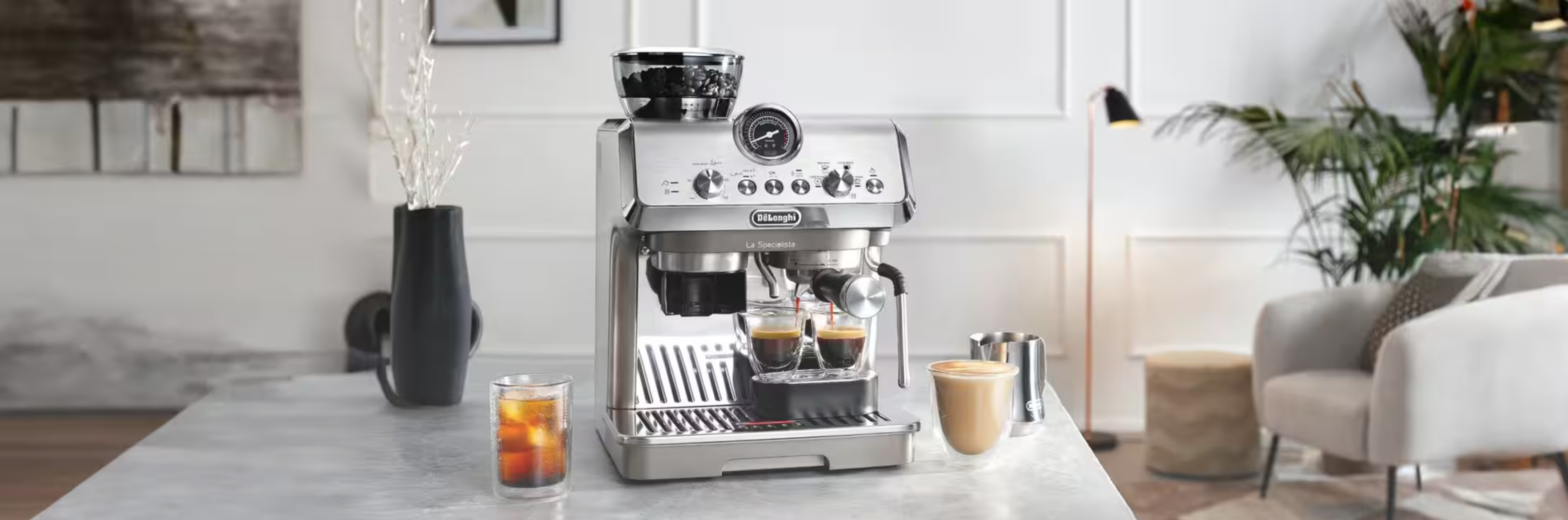 Gros plan sur une tasse de café